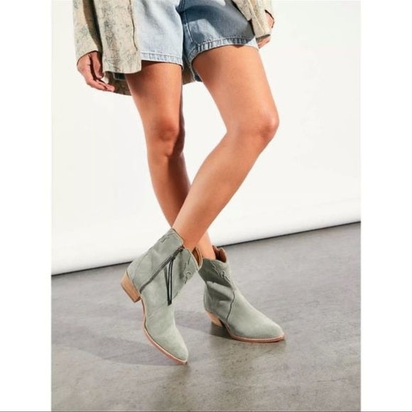 Free People western Green Ankle Booties with Bow Detail - Picture 2 of 2